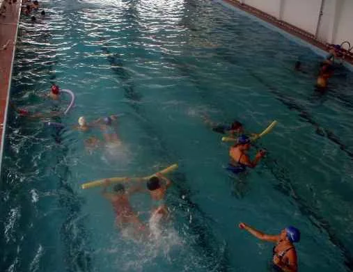 Educación física y natación-L